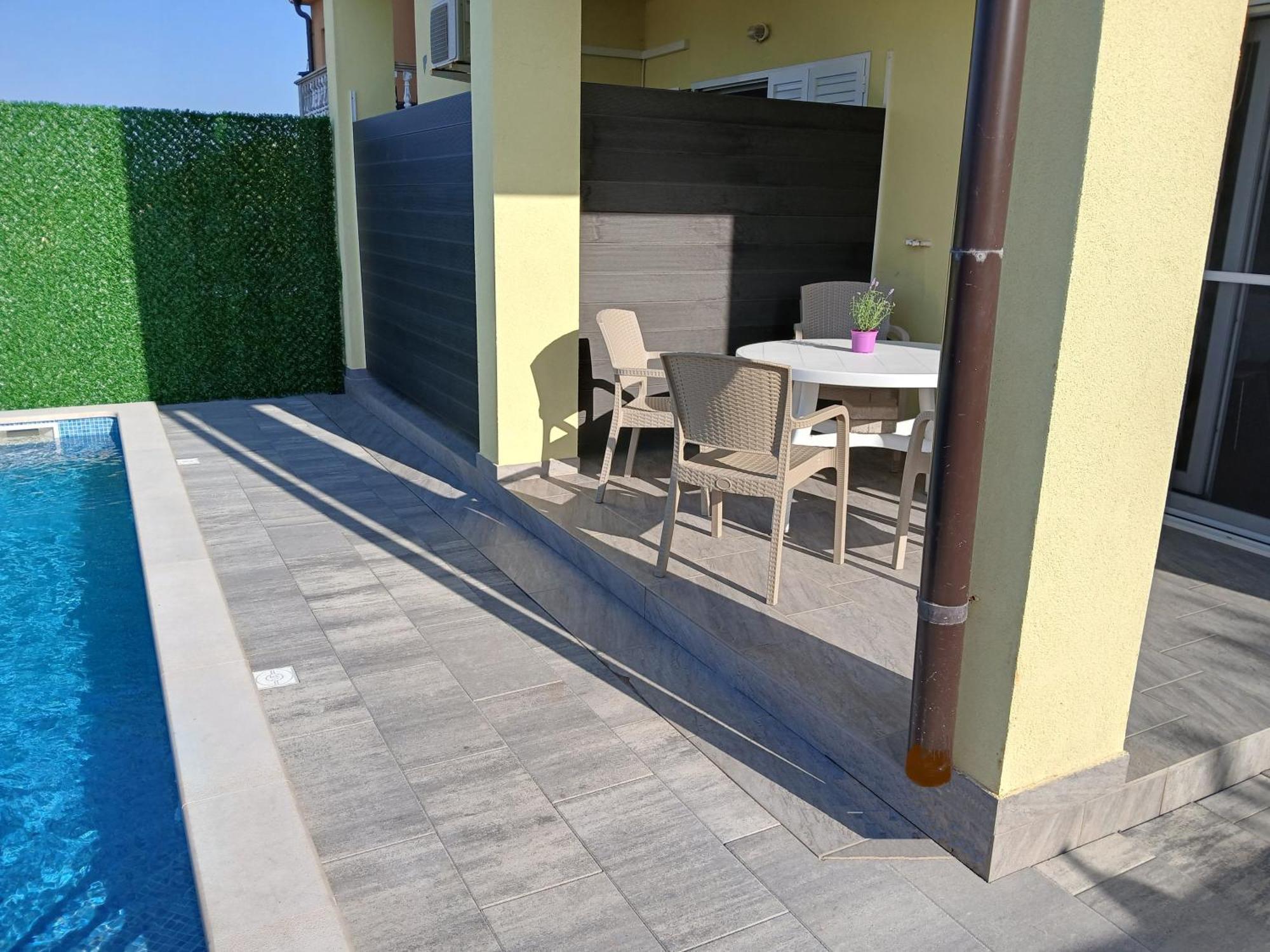 Apartmani Jelic Vinjerac Luaran gambar