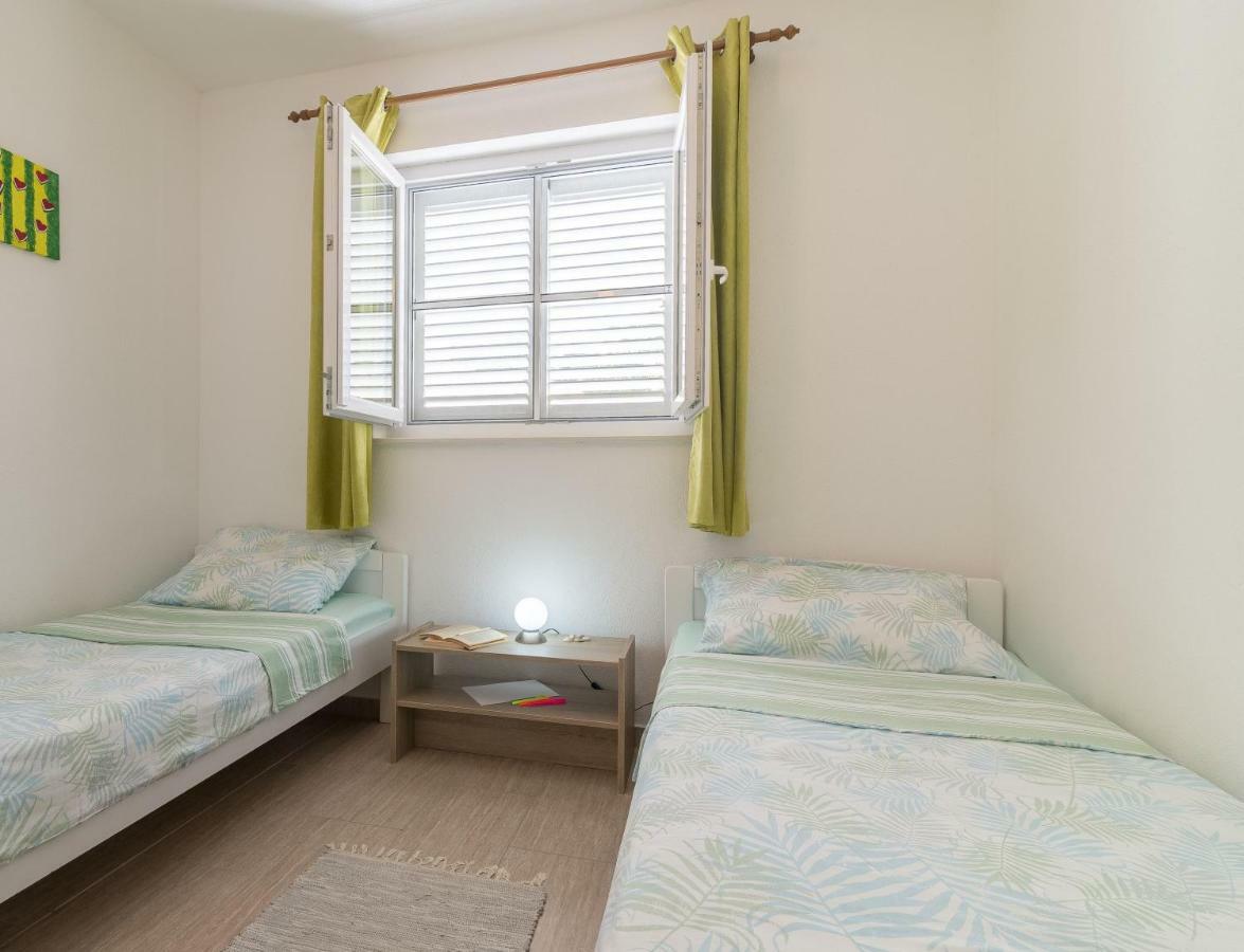 Apartmani Jelic Vinjerac Luaran gambar